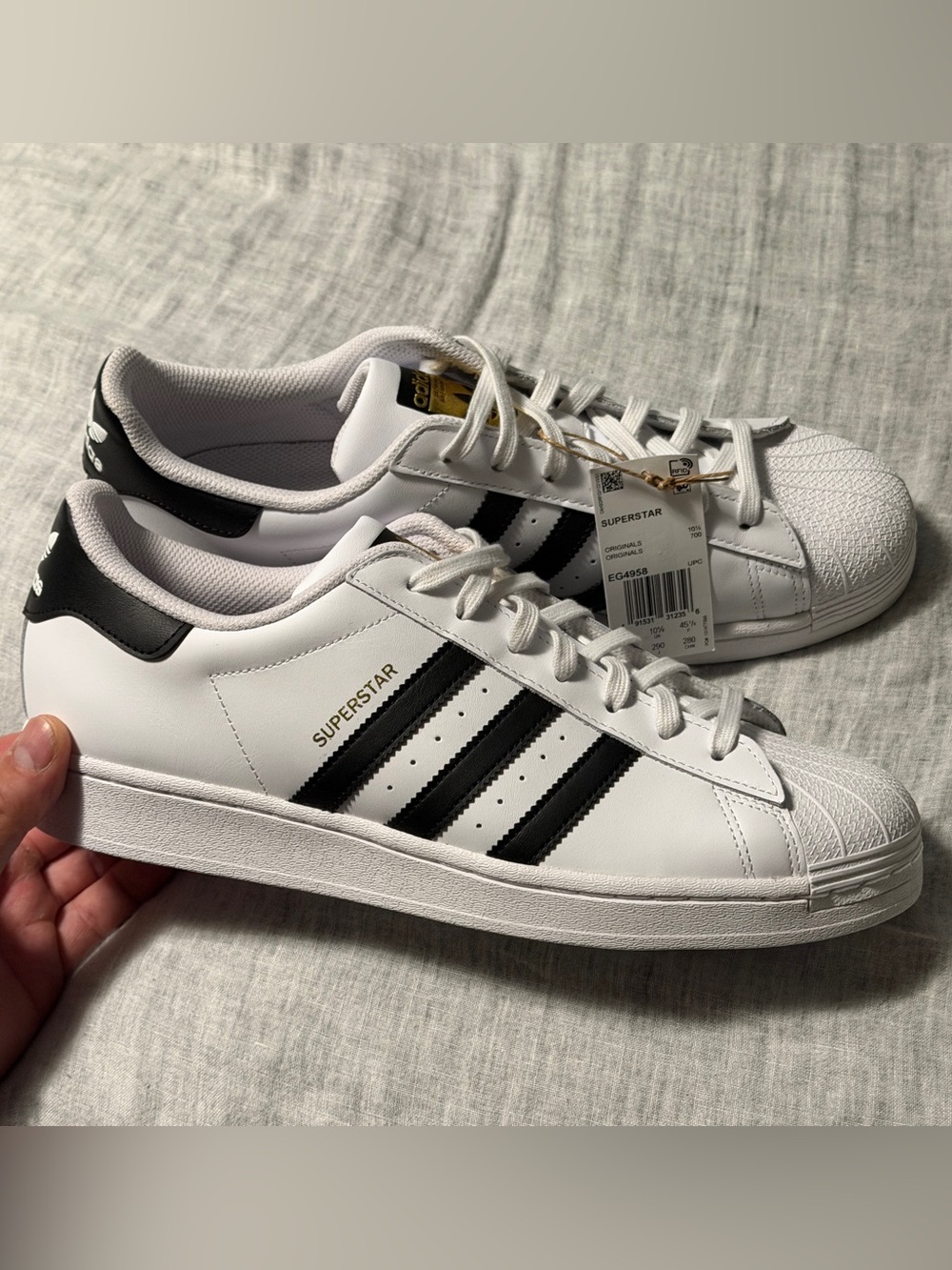 adidas superstar Sz 11 White and Black Classic Shell-Toe Sneakers